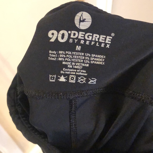 90 Degree Capri leggings with striped sheer cutouts on the lower leg- size M - Picture 5 of 5